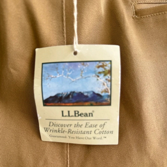 New With Tags!🌟 Men’s L.L. Bean Khaki Shorts - Size 36 - Picture 6 of 8